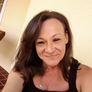 Meet your Posher, Ronni